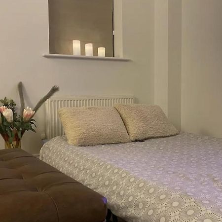 Modern Town House In Cotswolds - 3 Double Bedrooms Witney Εξωτερικό φωτογραφία