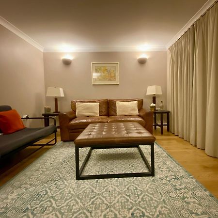 Modern Town House In Cotswolds - 3 Double Bedrooms Witney Εξωτερικό φωτογραφία