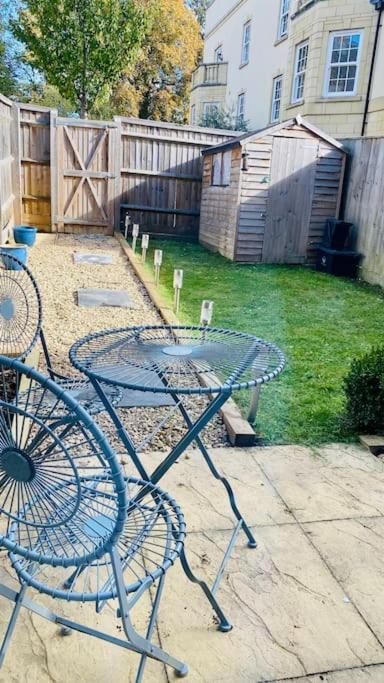 Modern Town House In Cotswolds - 3 Double Bedrooms Witney Εξωτερικό φωτογραφία