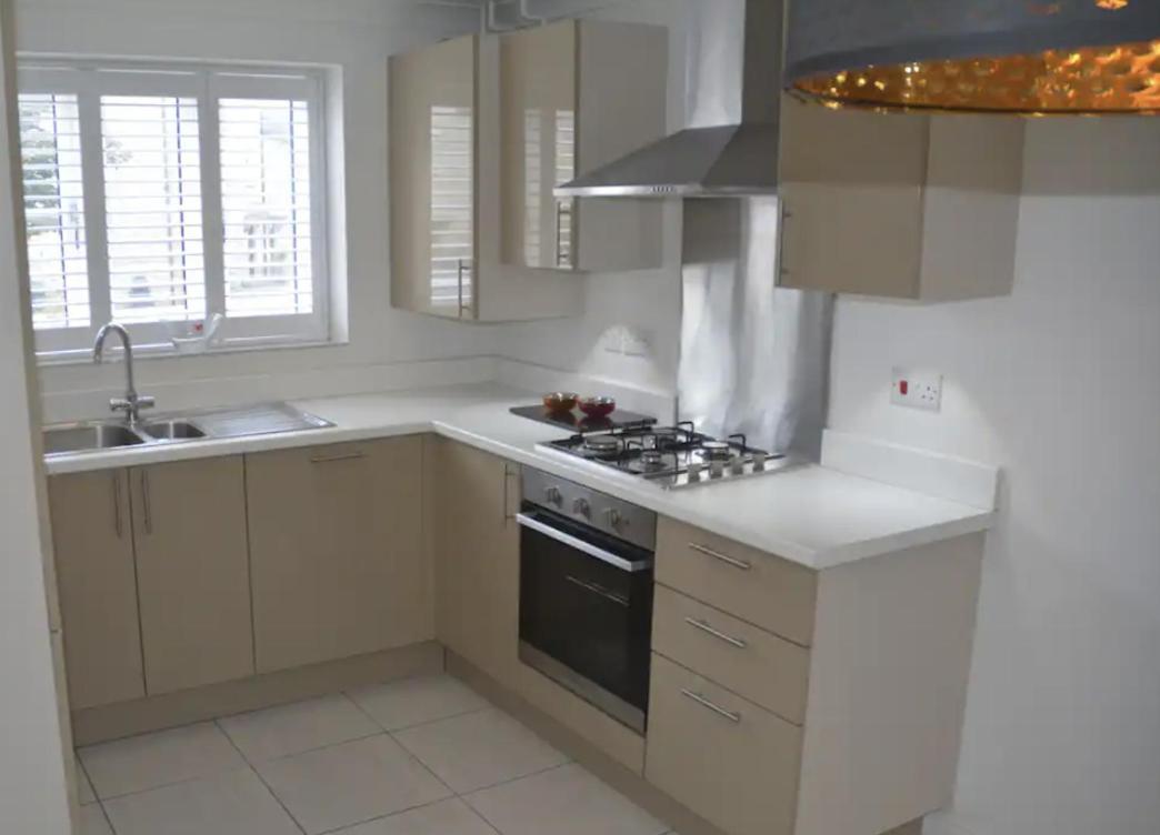 Modern Town House In Cotswolds - 3 Double Bedrooms Witney Εξωτερικό φωτογραφία