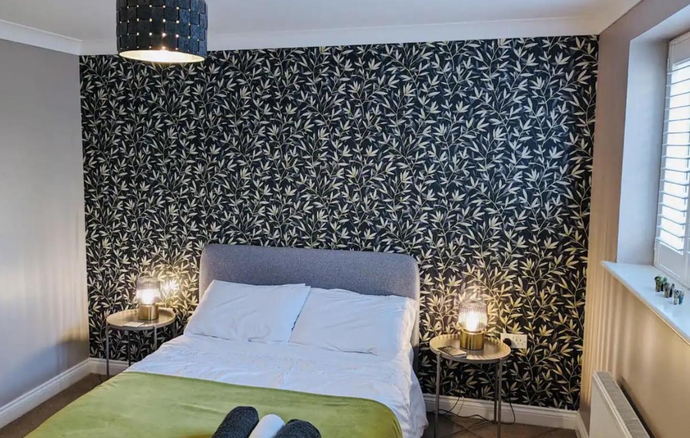 Modern Town House In Cotswolds - 3 Double Bedrooms Witney Εξωτερικό φωτογραφία