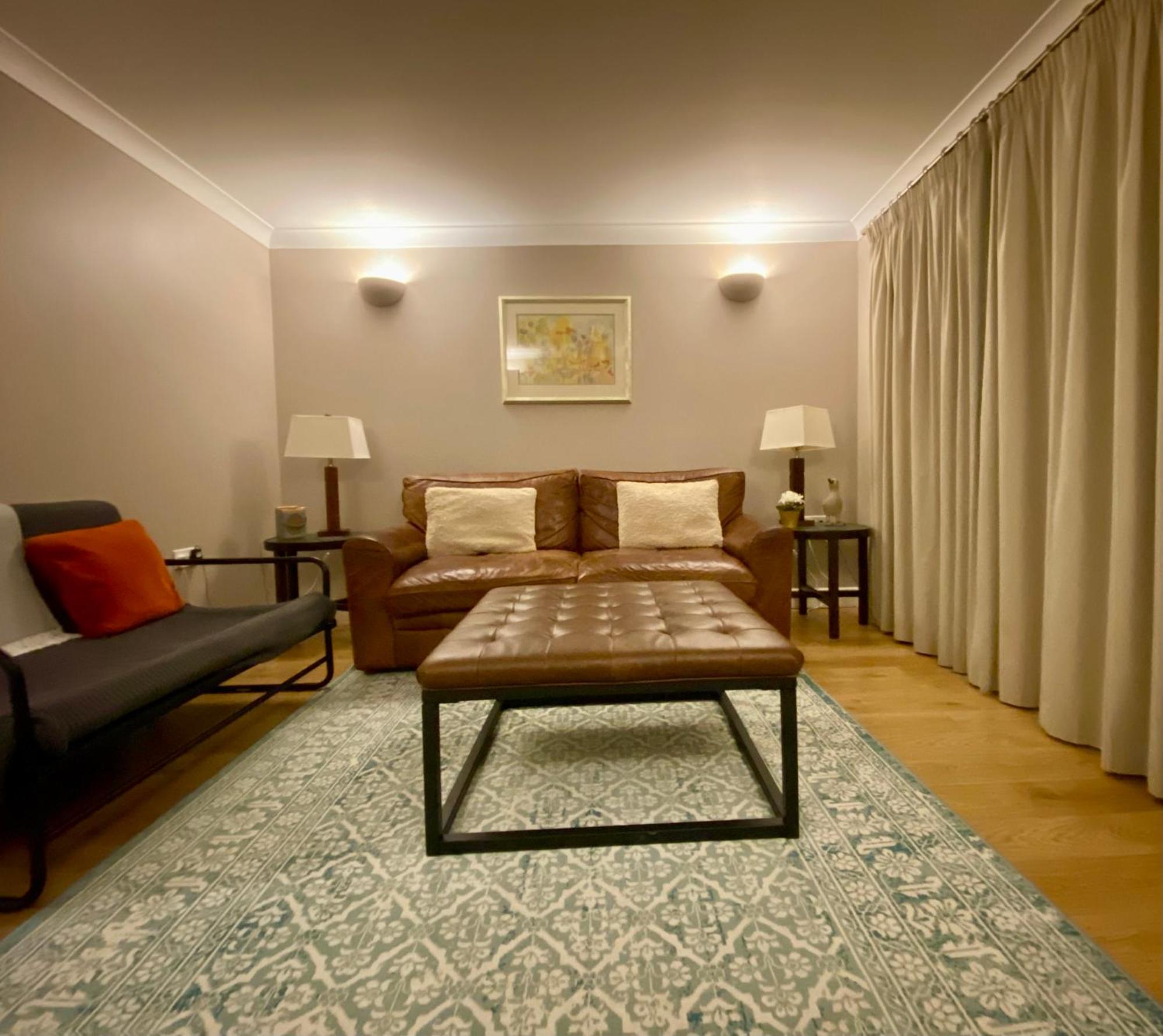 Modern Town House In Cotswolds - 3 Double Bedrooms Witney Εξωτερικό φωτογραφία